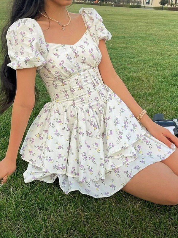 Women's Floral Tiered Ruffle Mini Dress - Sweetheart Neckline with Short Puff Sleeves and Corset Bodice 3