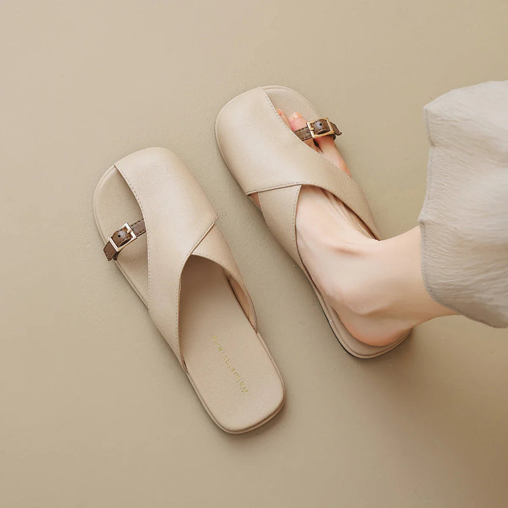 Women's Sandals Crisscross Buckle Detail 4